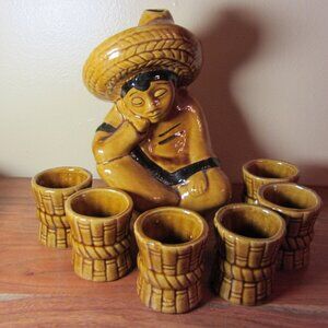 siesta man ceramic decanter vintage mexico & 6 shot glasses (about 3 oz) (W5773)